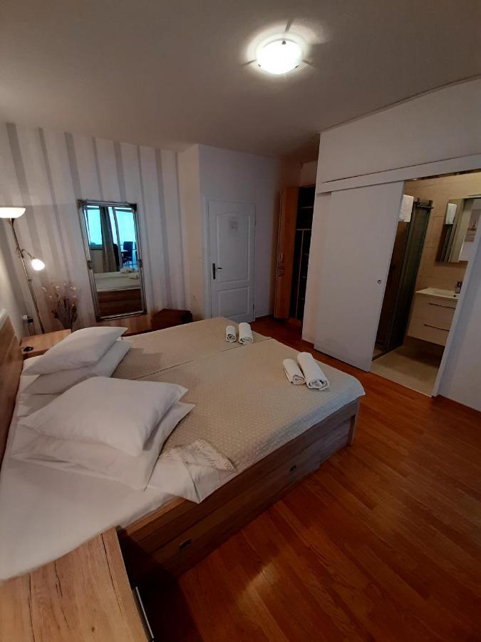 Apartments Adria Jadrija Extérieur photo