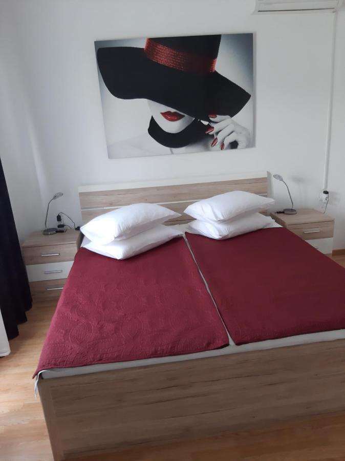 Apartments Adria Jadrija Extérieur photo