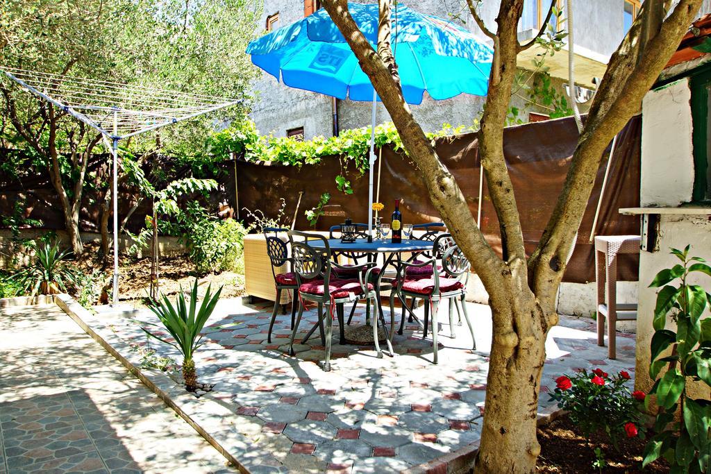 Apartments Adria Jadrija Extérieur photo